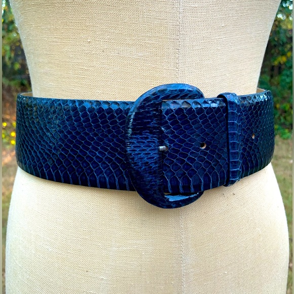 Vintage Accessories - Beautiful Vintage Cobalt Blue Snakeskin & Leather Oversized Waist Belt